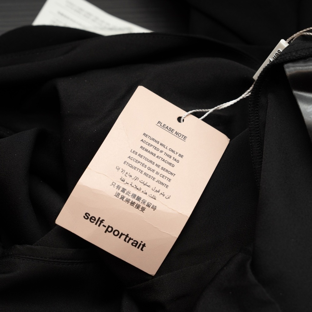 Self-Portrait.  Cropped‎ Cutout Crepe Jumpsuit. - Picture 15 of 16